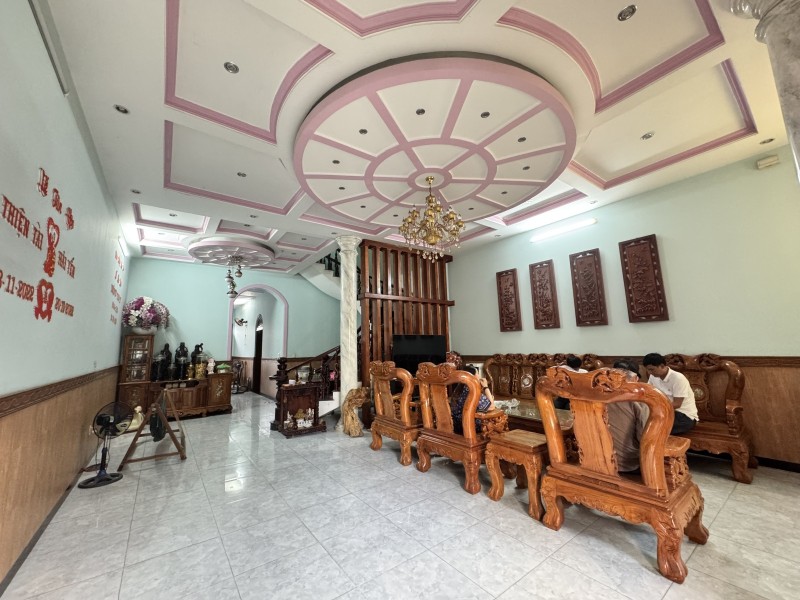 Bán nhà 3 Tầng MẶT TIỀN Kinh Doanh đa ngành,NGANG 7M,giá tốt