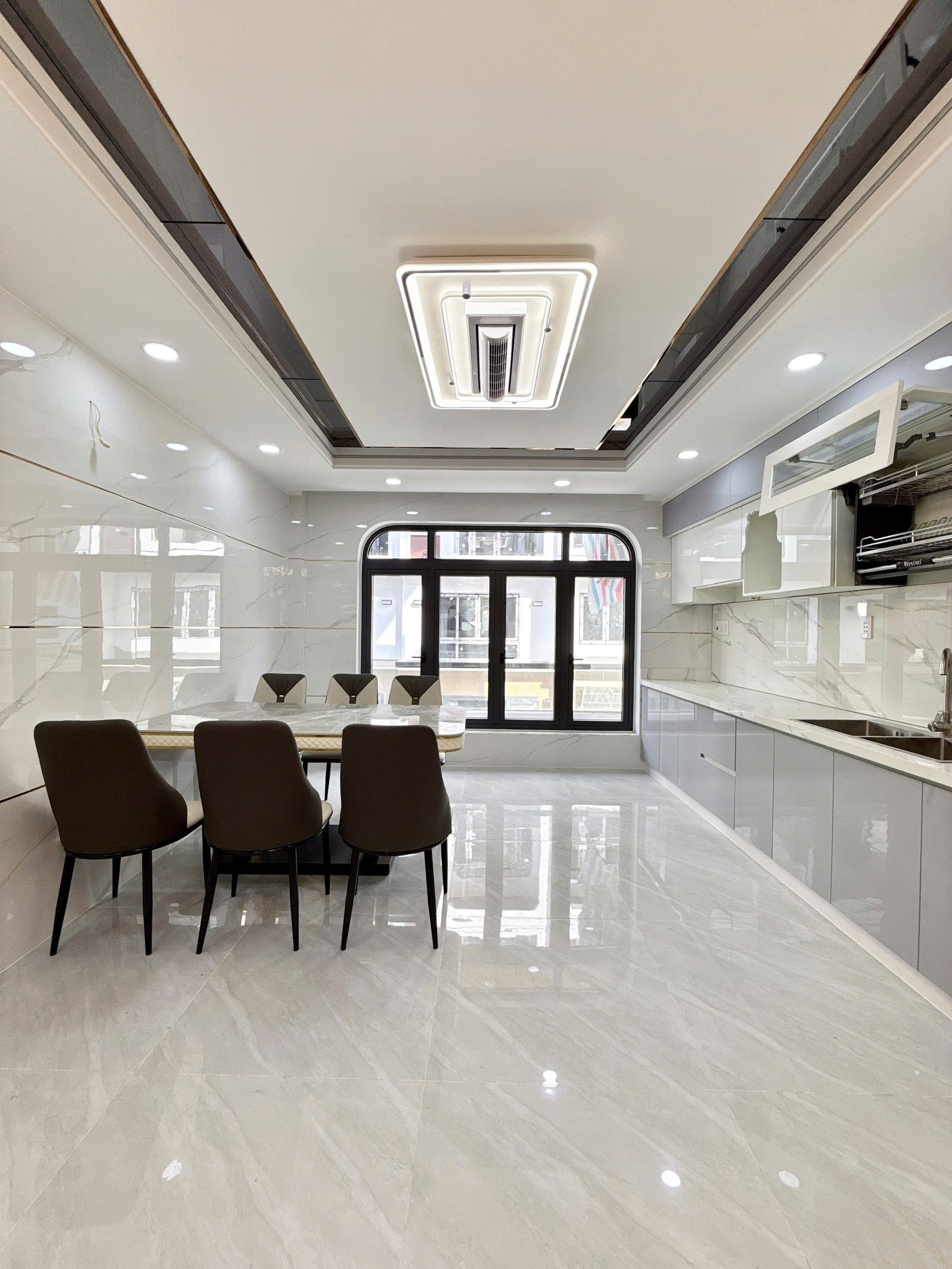 HOT – SIÊU PHẨM NHÀ PHỐ KHU ĐỒNG BỘ – FULL NỘI THẤT – GIÁ TỐT NHẤT KHU VỰC BÌNH TÂN