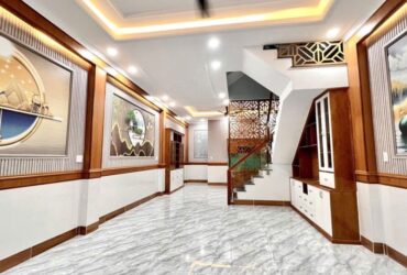 Bán nhà 2 Tầng,SHR đường xe hơi,2 MẶT TIỀN HẺM,gần chợ Bến Gỗ