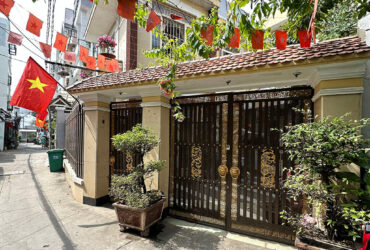 Bán Nhà Phố Nguyễn Văn Quỳ Quận 7 – 134m2 – Ngang 11.3m – HXH – Giá 12.5 Tỷ