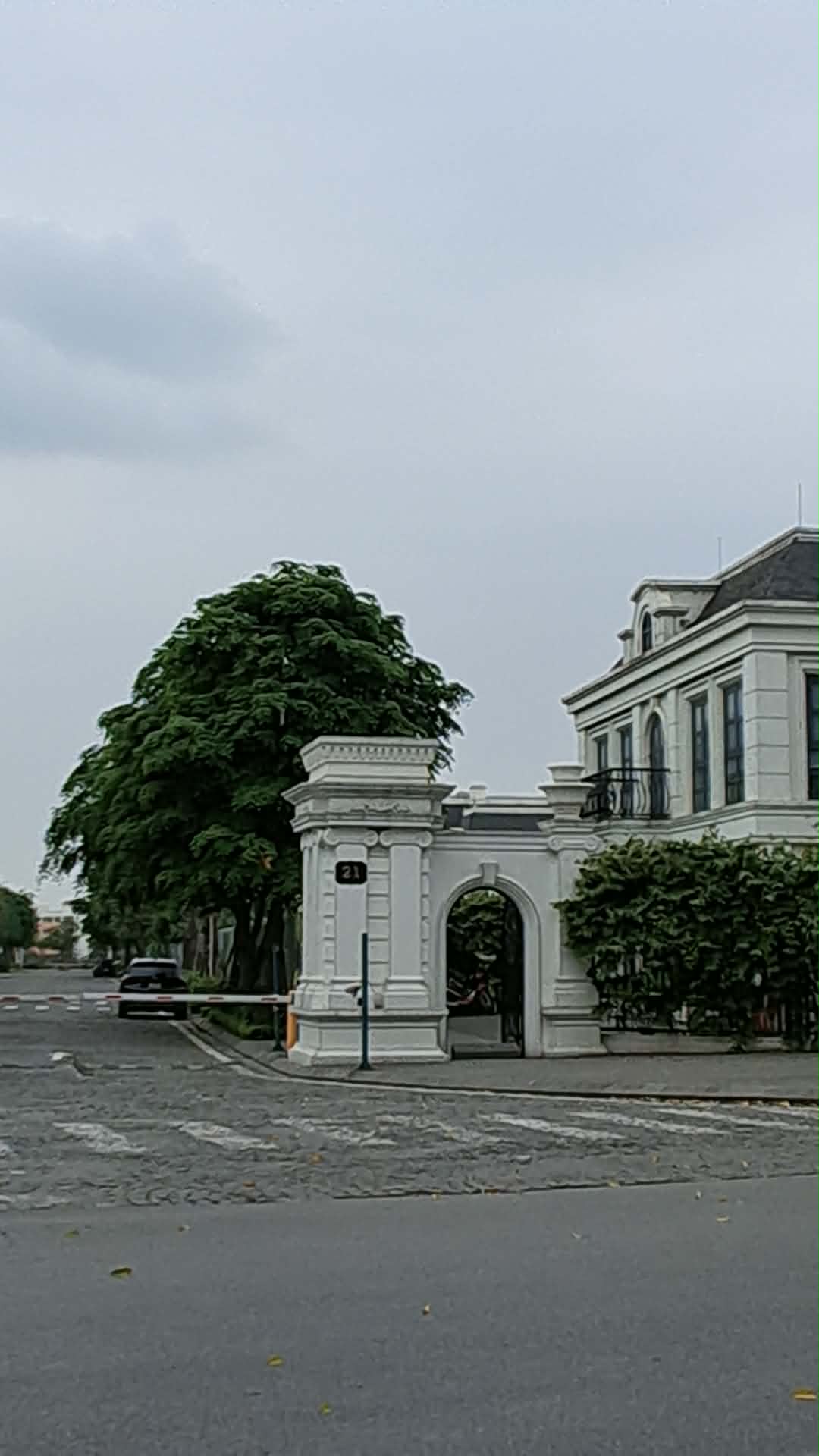 [SUẤT NGOẠI GIAO DUY NHẤT] – KIỆT TÁC TÂN CỔ ĐIỂN PHÁP GIỮA LÒNG ELEGANT PARK VILLA THẠCH BÀN 110M2 ~ 30 Tỷ