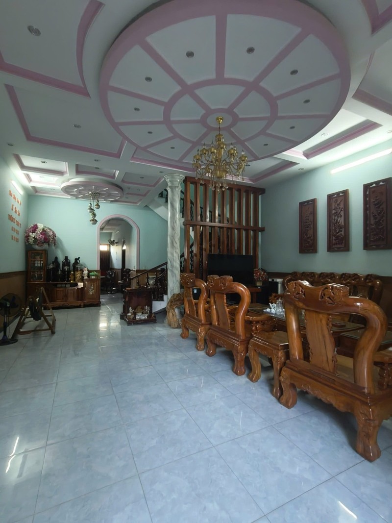 Bán nhà 3 Tầng MẶT TIỀN Kinh Doanh đa ngành,NGANG 7M,giá tốt