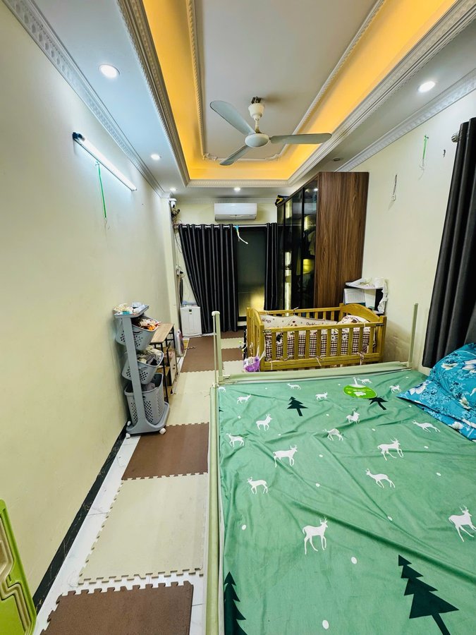 Bán Nhà Tân Mai 27m2. 4 tầng. mặt tiền 3m. giá 8.3 Tỷ Hoàng Mai Hà Nội