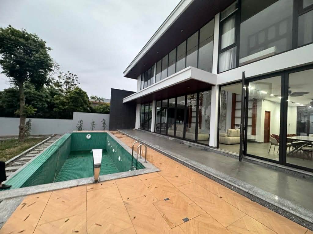 biệt thự nghỉ dưỡng Long Biên, 800m, MT 30m, bể bơi, pickleball, vừa ở vừa kinh doanh