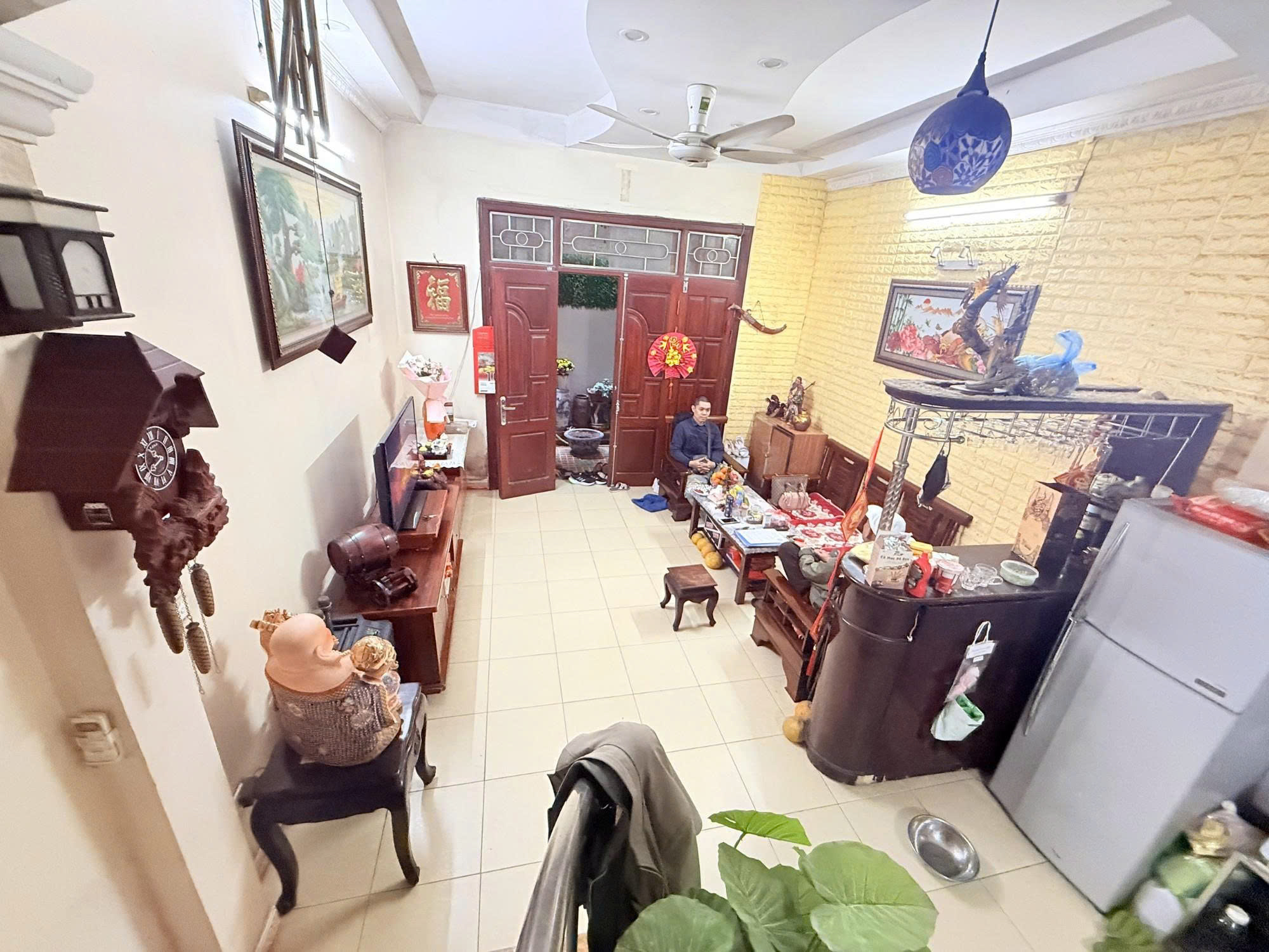 Bán Nhà Minh Khai 40m2. 4 tầng. mặt tiền 4.4m. giá 9.3 Tỷ Hai Bà Trưng Hà Nội