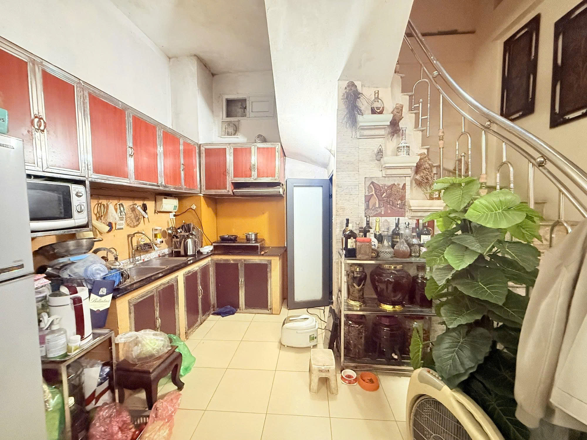 Bán Nhà Minh Khai 40m2. 4 tầng. mặt tiền 4.4m. giá 9.3 Tỷ Hai Bà Trưng Hà Nội