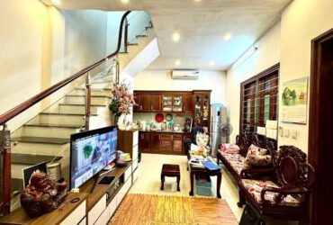 Bán Nhà Kim Ngưu 28m2. 4 tầng. mặt tiền 4.3m. giá 9.6 tỷ Hai Bà Trưng Hà Nội