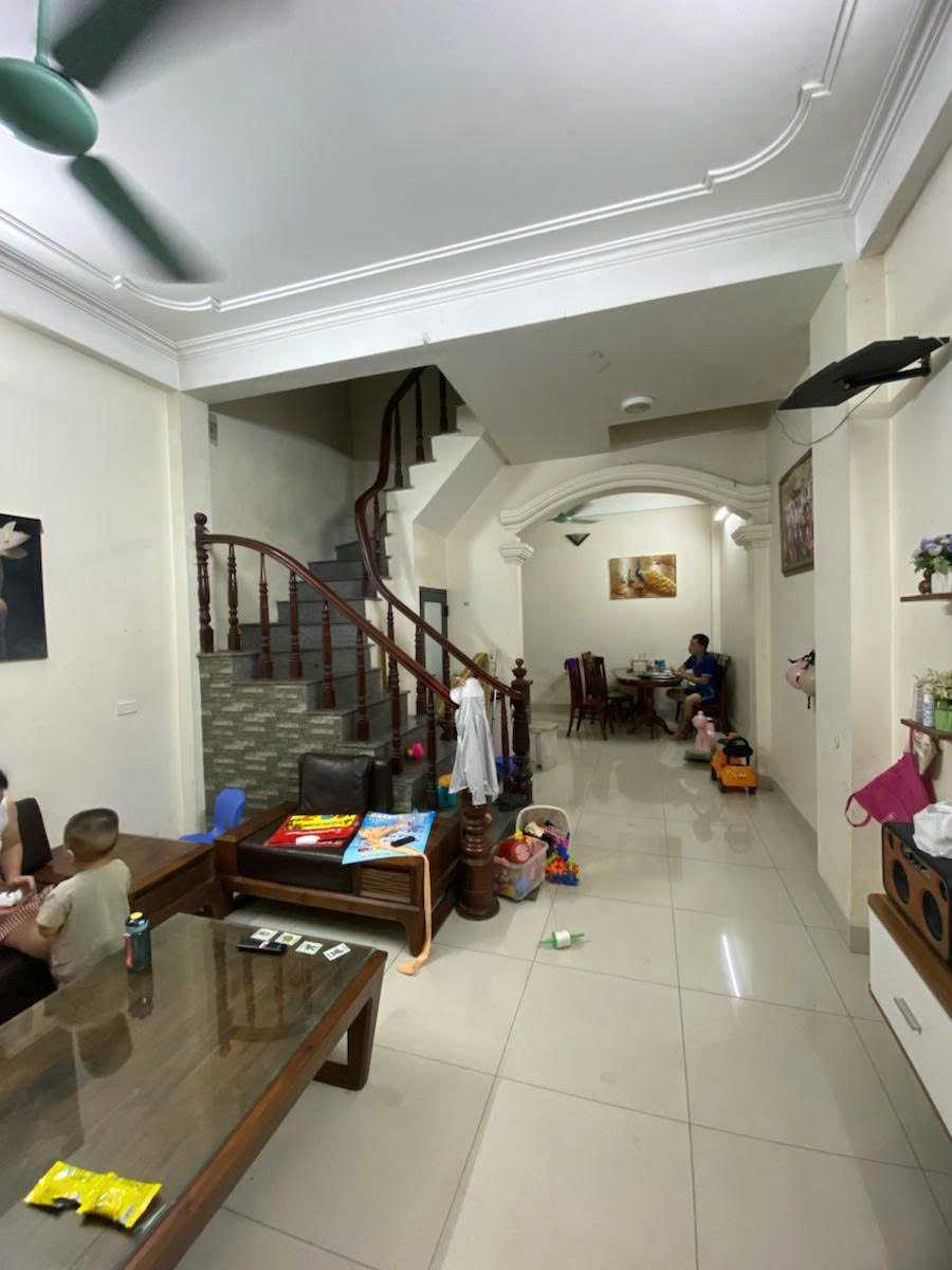 Bán Nhà Kim Giang 39m2. 4 tầng. mặt tiền 4.2m. giá 11.5 tỷ Hoàng Mai Hà Nội