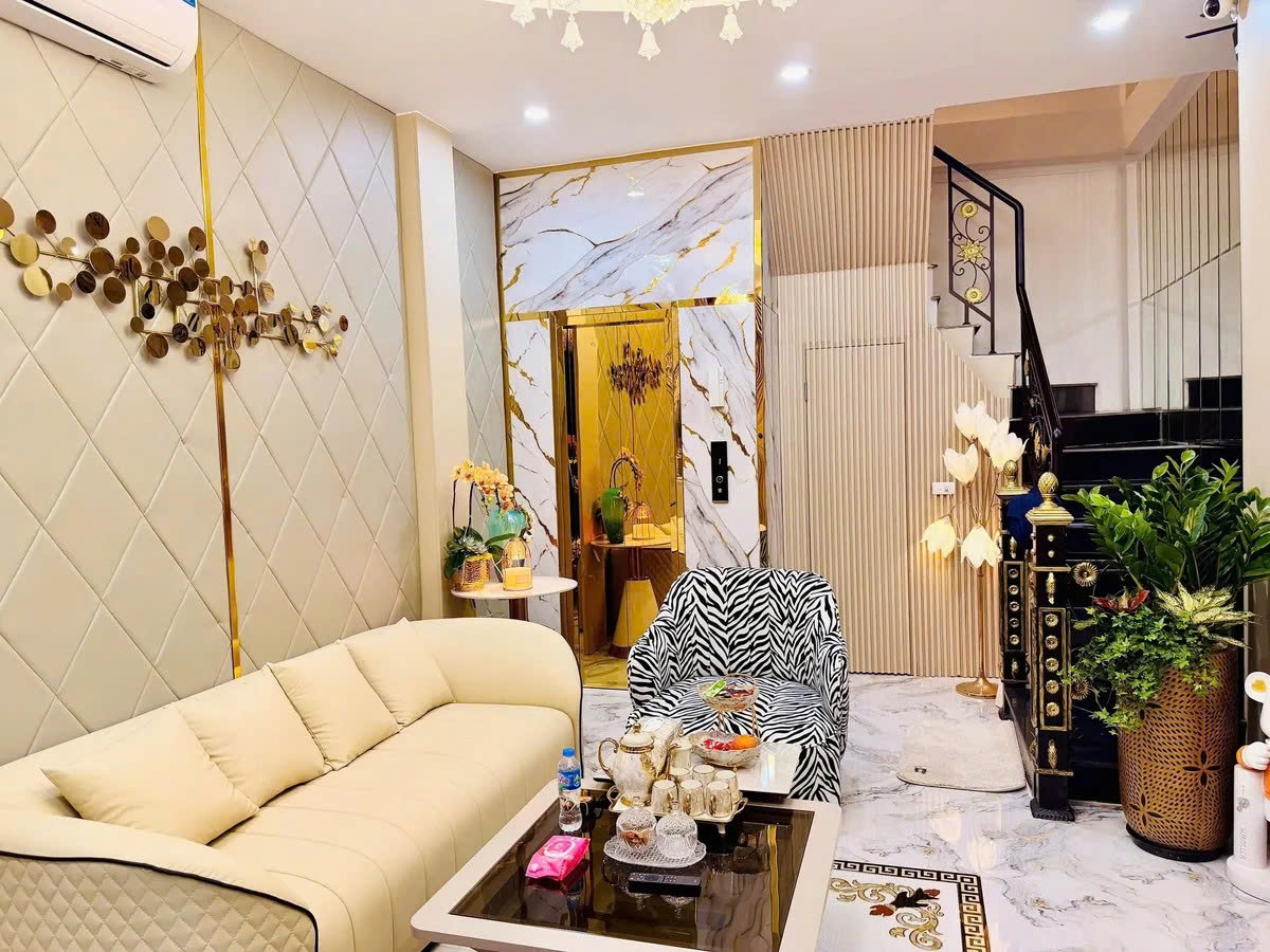 Bán Nhà Hoàng Mai 31m2. 5 tầng. mặt tiền 3.8m. giá 9.95 tỷ Hoàng Mai Hà Nội