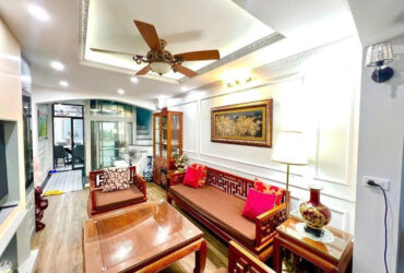 Bán Nhà Đội Nhân 37m.  5 tầng. mặt tiền 3.3m. giá 15.5 Tỷ Ba Đình Hà Nội