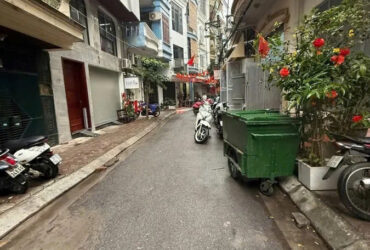 Bán Nhà Võ Văn Dũng 30m2.  5 tầng. mặt tiền 3m. giá 18 Tỷ Đống Đa Hà Nội