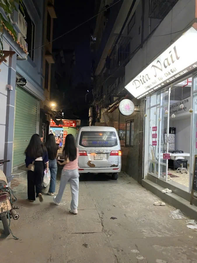 Bán Nhà Kim Giang 39m2. 4 tầng. mặt tiền 4.2m. giá 11.5 tỷ Hoàng Mai Hà Nội