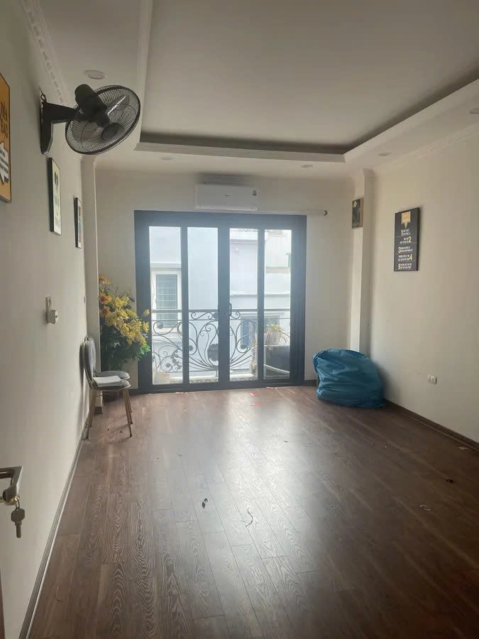 Bán Nhà Tam Trinh 48.2m2. 5 tầng. mặt tiền 3.5m. giá 15.69 tỷ Hoàng Mai Hà Nội