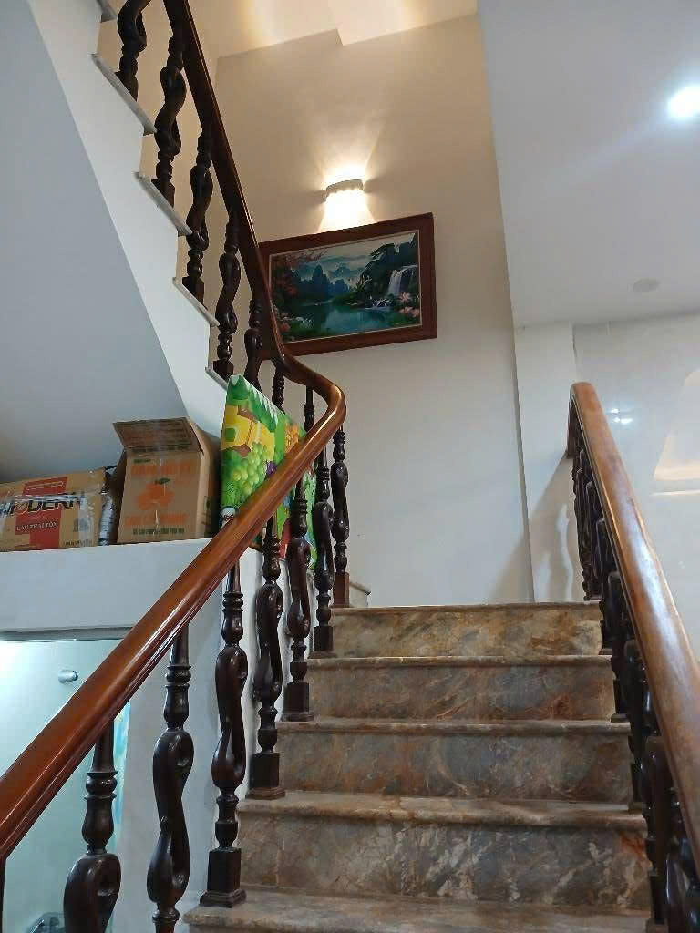 Bán Nhà Kim Giang 54m2. 3 tầng. mặt tiền 4.4m. giá 13.5 tỷ Hoàng Mai Hà Nội