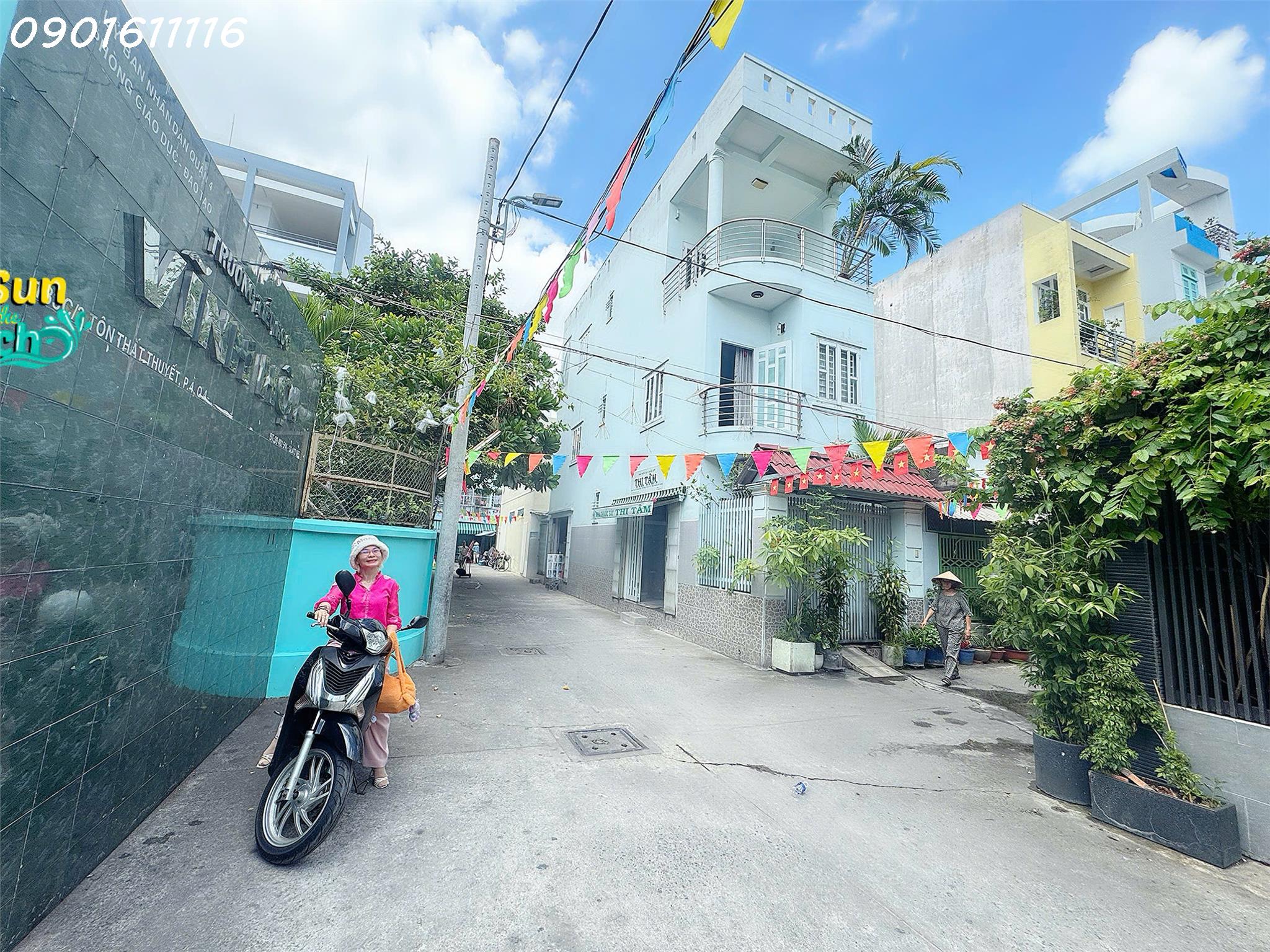 BÁN NHÀ 2 MẶT TIỀN XE HƠI NGỦ TRONG NHÀ ĐƯỜNG TÔN THẤT THUYẾT – NGAY UBND QUẬN 4 – Liên hệ GIANG GIANG:093.86.76.685