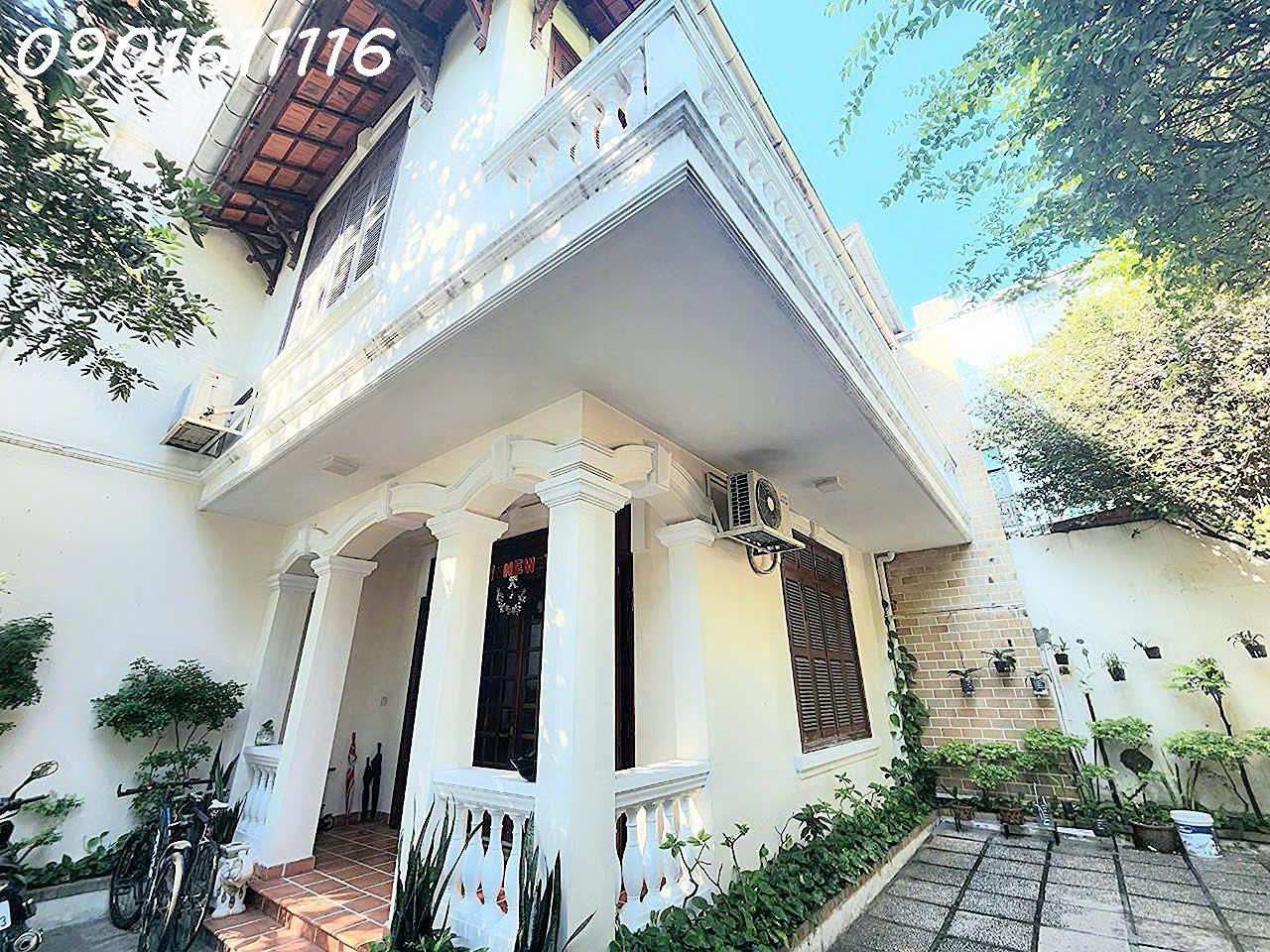 BÁN SIÊU BIỆT THỰ ĐẲNG CẤP Đ. TRẦN QUỐC THẢO, QUẬN 3 – DT 16M*20M * Liên hệ GIANG GIANG: 093.86.76.685