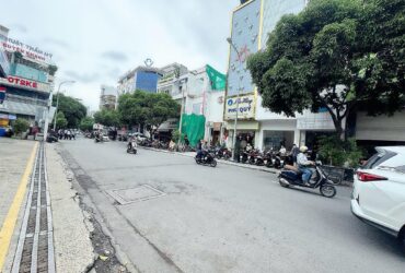 CHÍNH CHỦ CẦN BÁN NHÀ 5 TẦNG MẶT TIỀN KINH DOANH Đ. LÊ THỊ RIÊNG, P.BẾN THÀNH, QUẬN 1 – HIẾM NHÀ BÁN TẠI CUNG ĐƯỜNG VÀNG * Liên hệ GIANG GIANG: 093.86.76.685