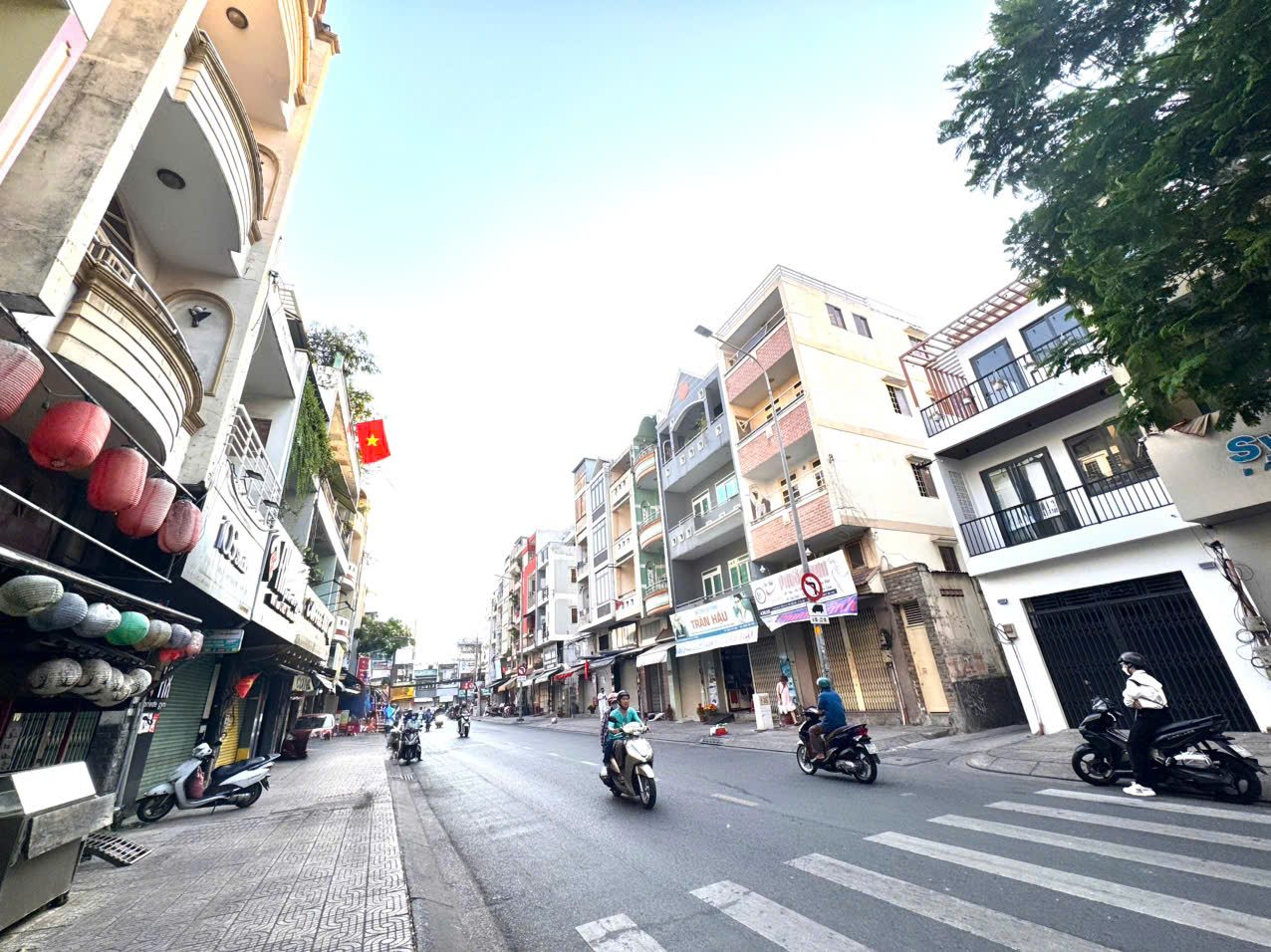 HIẾM- BÁN NHÀ 2 MẶT TIỀN KD Đ.CÁCH MẠNG THÁNG 8 & ĐỖ THỊ LỜI, QUẬN 3 – DT ĐẸP 4M*16M VUÔNG VỨC- CHỈ 17,9T- 0938676685 GIANG GIANG CHÍNH CHỦ