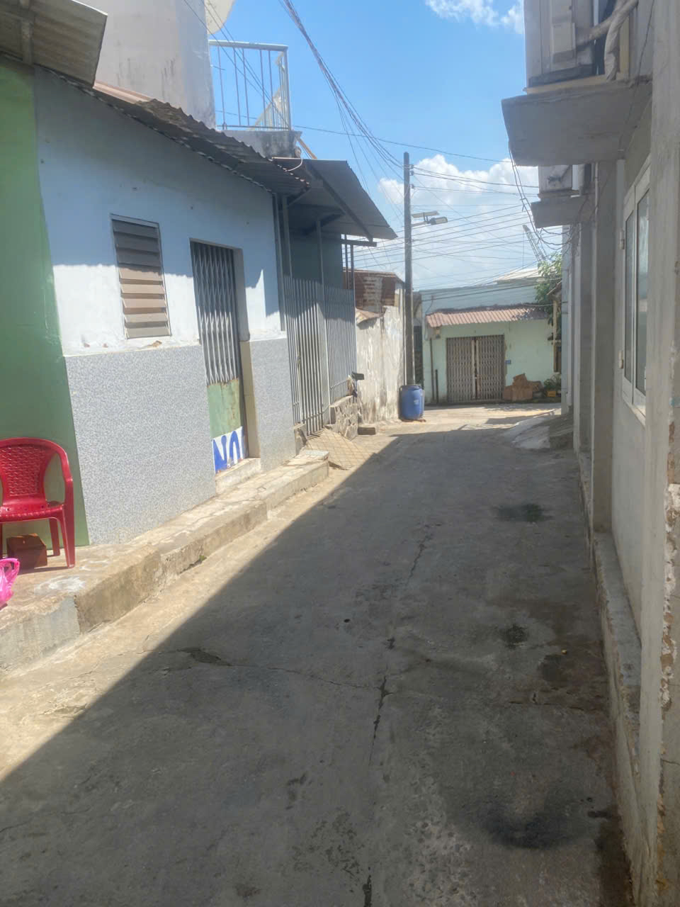 Cho thuê nhà nguyên căn – rộng rãi, thoáng mát, giá tốt.