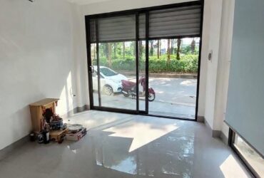 bán nhà mặt đường bưởi ba đình 25m x6 tầng 12,3 tỷ lô góc,vỉa hè