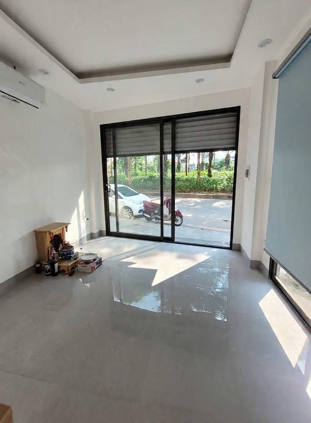 bán nhà mặt đường bưởi ba đình 25m x6 tầng 12,3 tỷ lô góc,vỉa hè