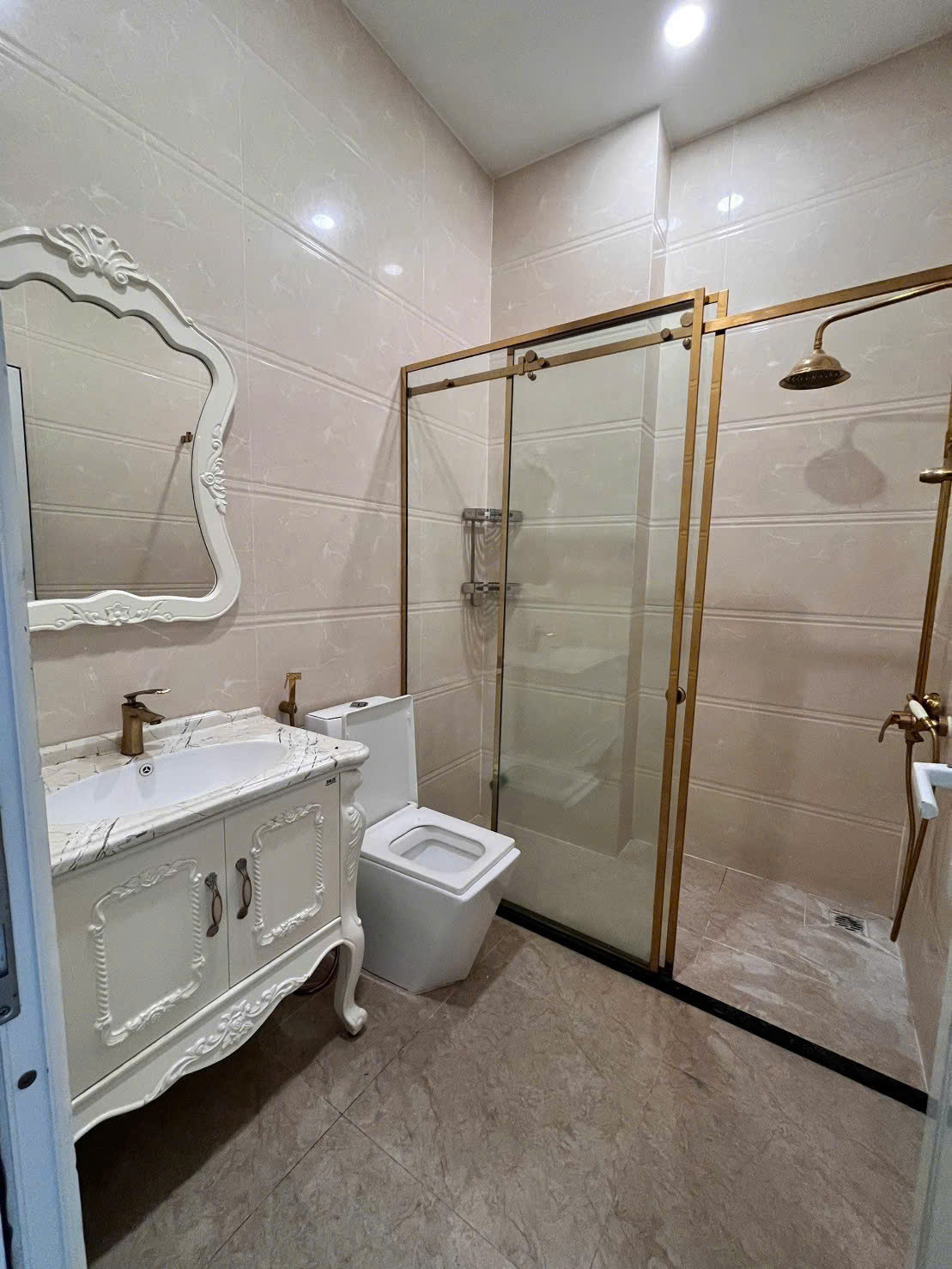 CHO THUÊ NGUYÊN CĂN – 90 TRẦN NGUYÊN ĐÁN, PHƯỜNG GIA ĐỊNH, TP.HCM