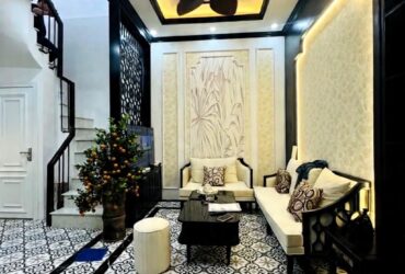 bán nhà phó đức chính 32m x5 tầng x mặt tiền 5m- 12,86 tỷ 10m ra phố,full nội thất