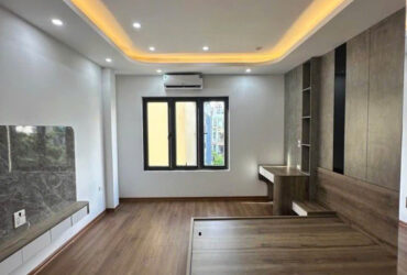 Bán nhà có 102 phố Phan Đình Giót, Nhà Đẹp chỉ việc sách vali vào ở 45m²  Giá 9,1 Tỷ