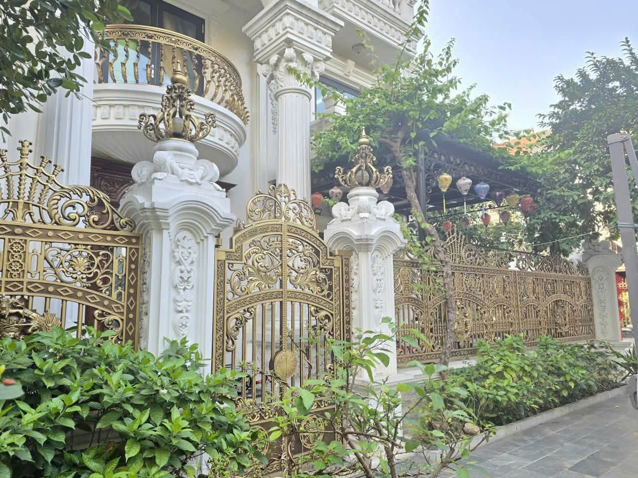 SIÊU PHẨM CAO CẤP BIỆT THỰ 250M2 KĐT VIỆT HƯNG – LONG BIÊN