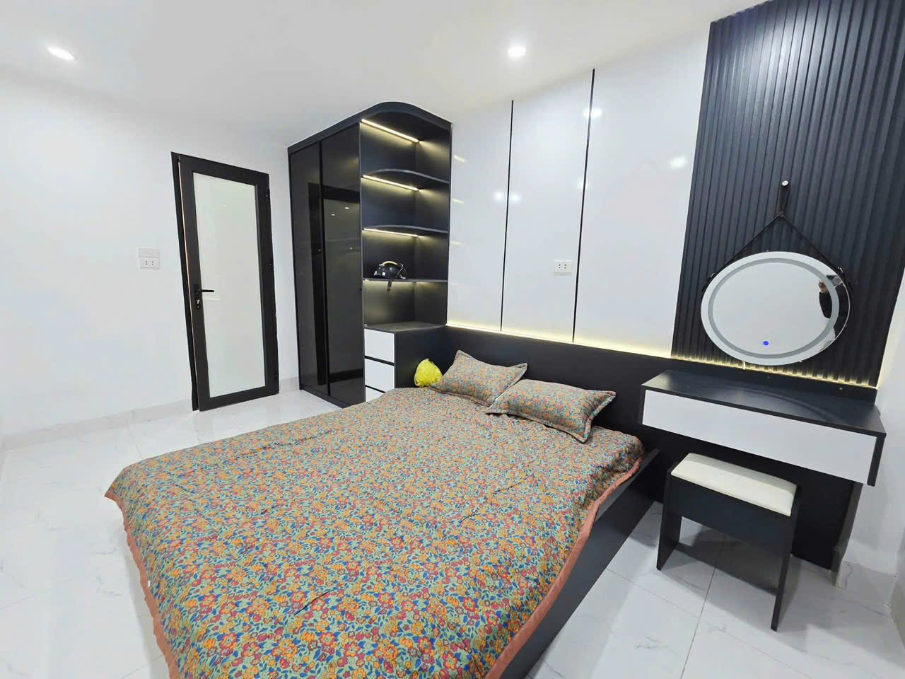 🔥 TRƯỜNG CHINH – 62M² – 6 TẦNG – MT 8.6M – 21.5 TỶ
MẶT NGÕ TO NHƯ PHỐ – Ô TÔ TRÁNH – KINH DOANH SẦM UẤT