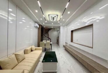 hoàng hoa thám 36m x5 tầng 10,9 tỷ nhà mới,gần phố,gần hồ tây