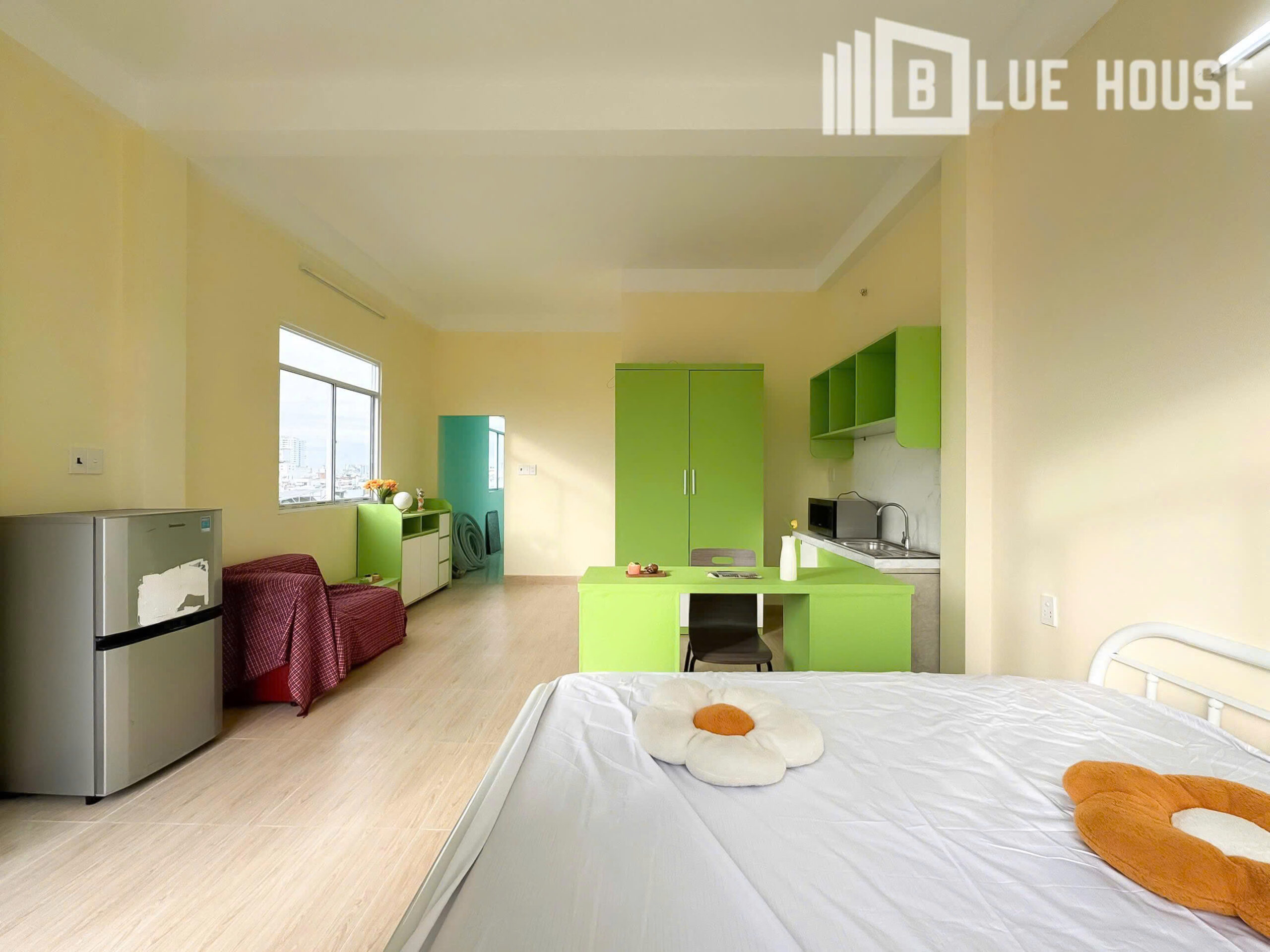 CHO THUÊ PHÒNG STUDIO 30M² – BAN CÔNG RỘNG, FULL NỘI THẤT, TRUNG TÂM TÂN PHÚ