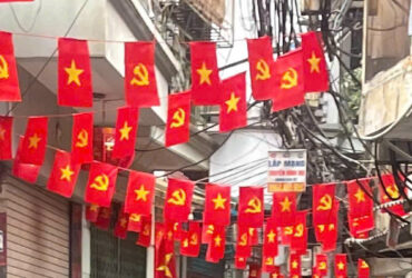 Bán nhà mặt ngõ Thịnh Quang 32/50m2 hơn 6 tỷ oto ngõ thông kinh doanh ở sướng sau quy hoạch ra mặt phố