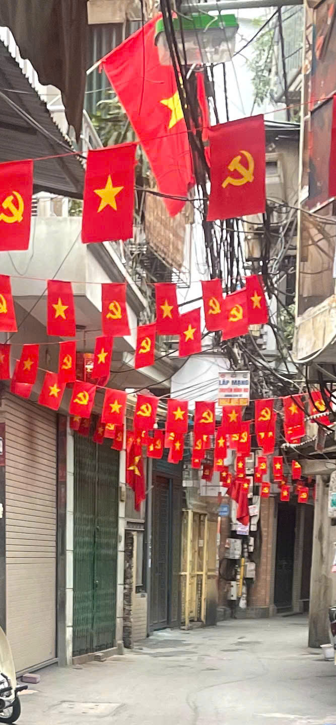 Bán nhà mặt ngõ Thịnh Quang 32/50m2 hơn 6 tỷ oto ngõ thông kinh doanh ở sướng sau quy hoạch ra mặt phố