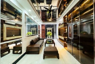 ngọc khánh 52m x6 tầng thang máy 15,9 tỷ nội thất xịn,ngõ thông rộng,gần phố