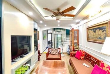 bán nhà phố đội nhân 37m x5 tầng 15,5 tỷ phân lô,gara ô tô,thang máy