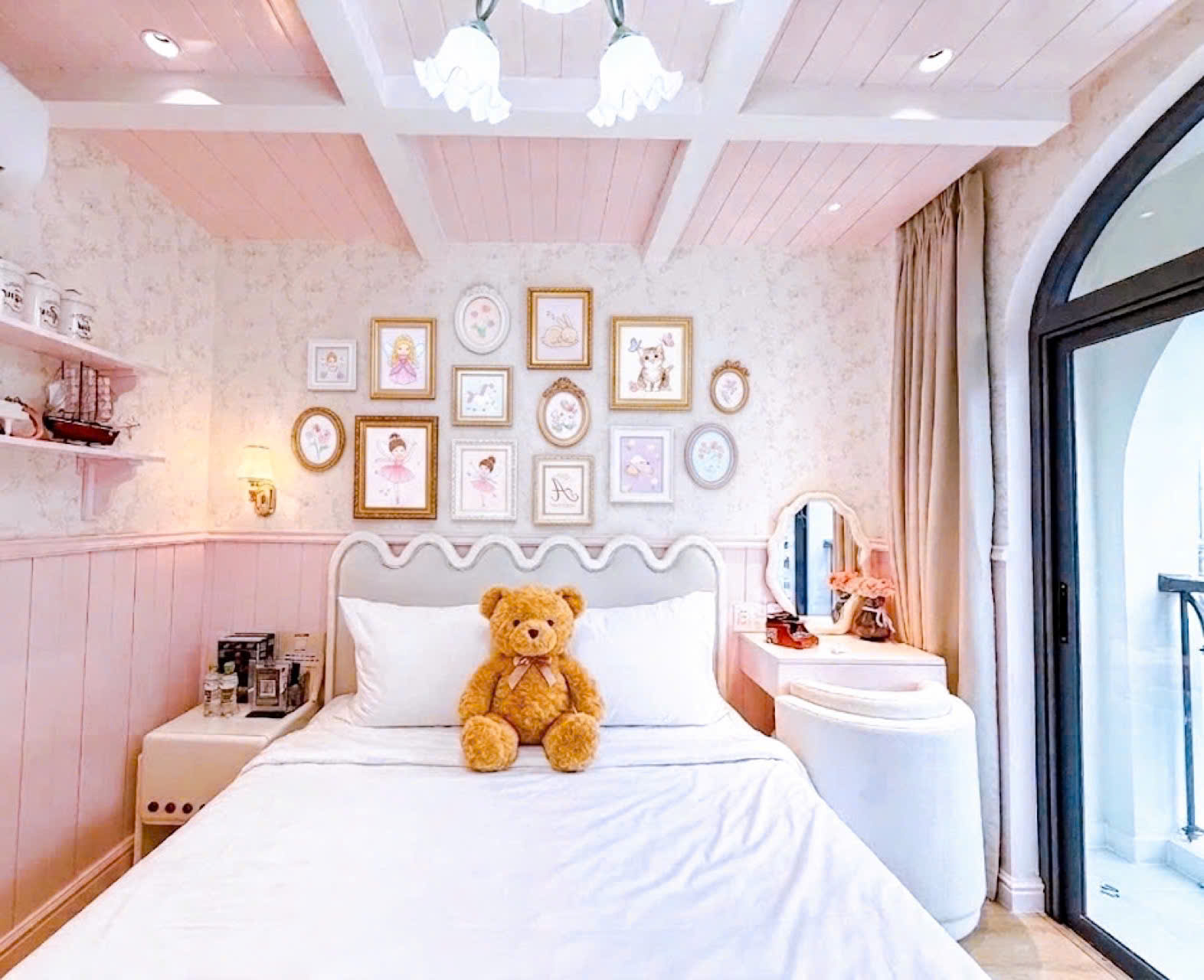 KHÁCH SẠN 5 TẦNG CÁCH MẠNG THÁNG TÁM – QUẬN 10 – Cho thuê 1.2 tỷ/năm – 19.9 tỷ