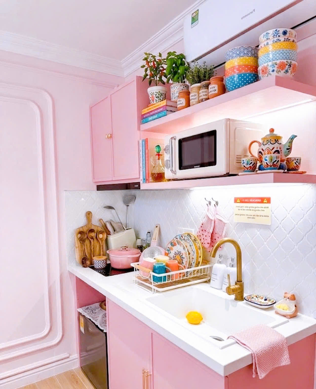 KHÁCH SẠN 5 TẦNG CÁCH MẠNG THÁNG TÁM – QUẬN 10 – Cho thuê 1.2 tỷ/năm – 19.9 tỷ