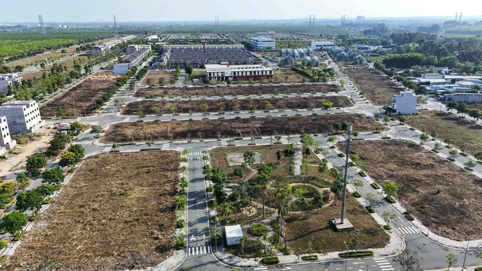 Bán Đất Nền Dự Án Gem Sky World, 2,1 tỷ, 100m2, view đẹp, giá siêu hời