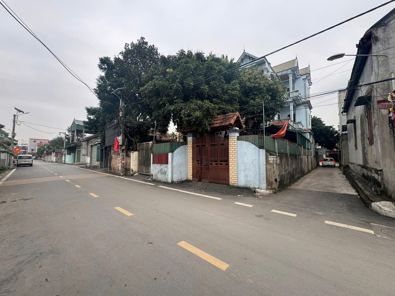 CẦN B.ÁN GẤP 75M SIÊU RẺ Ô TÔ ĐỖ CỬA TẠI THỌ AN _ LIÊN MINH _ HÀ NỘI.