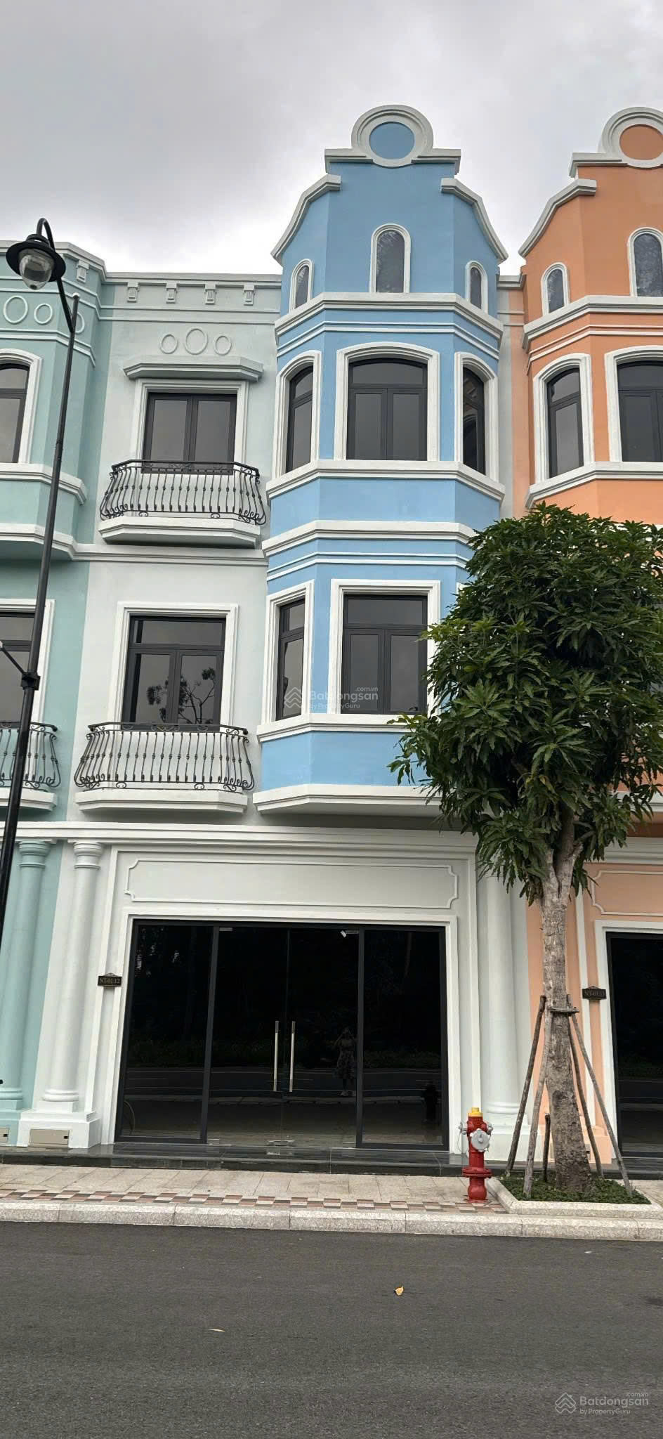 Bán cắt lỗ sâu để trả ngân hàng shop vin Phú Quốc, 12.5 tỷ, 128.7m2, mặt đường to trung tâm