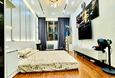 kim mã DT 25m x4 tầng 7,9 tỷ full nội thất 50m ra mặt phố,ngõ thông