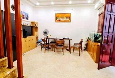 đào tấn 35m x5 tầng 7,95 tỷ ngõ thông thoáng,nhà đẹp ở ngay