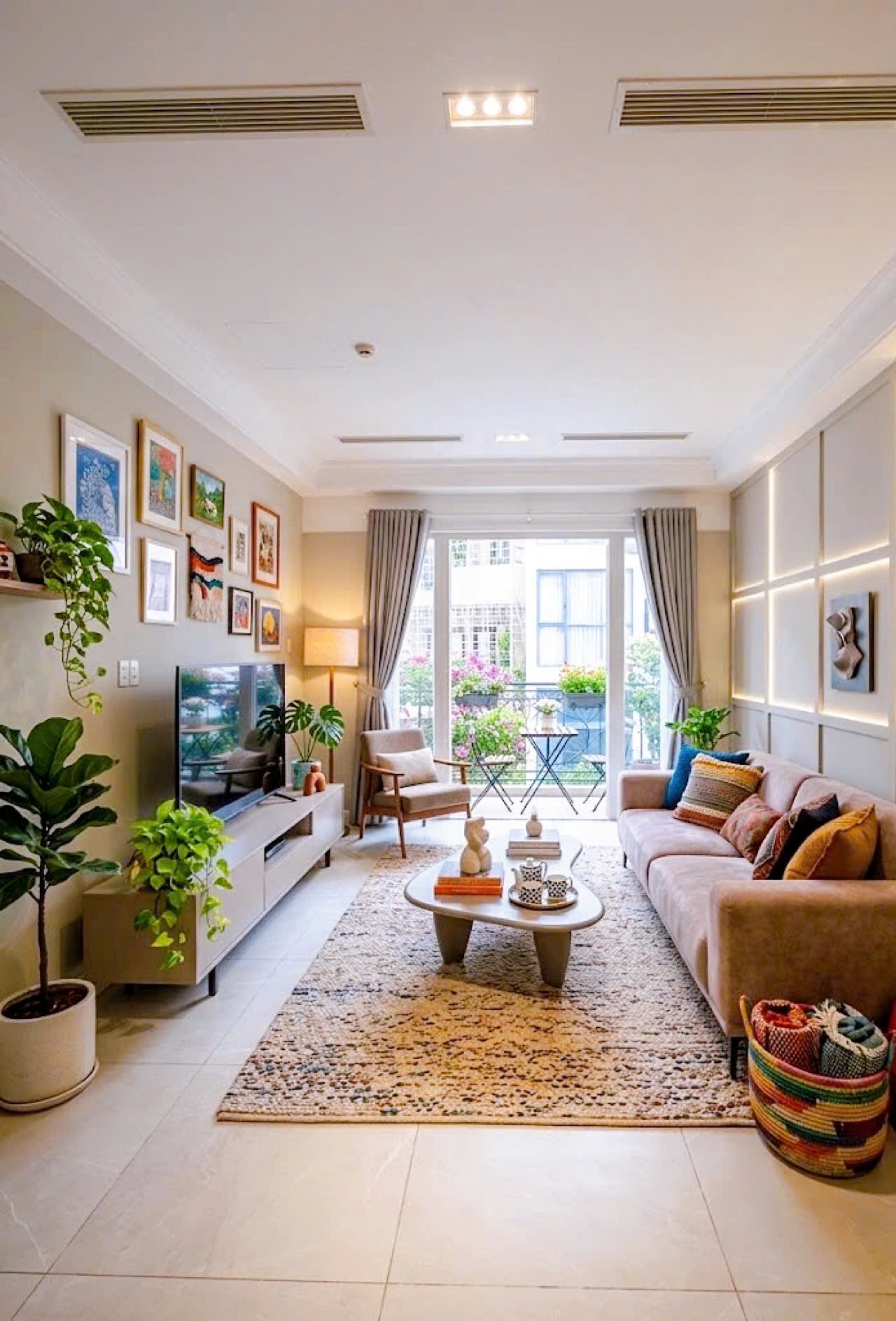 Bán nhà Quận 10 , Sư Vạn Hạnh , 6 Tầng cho thuê 960 triệu , giá 29.9 tỷ