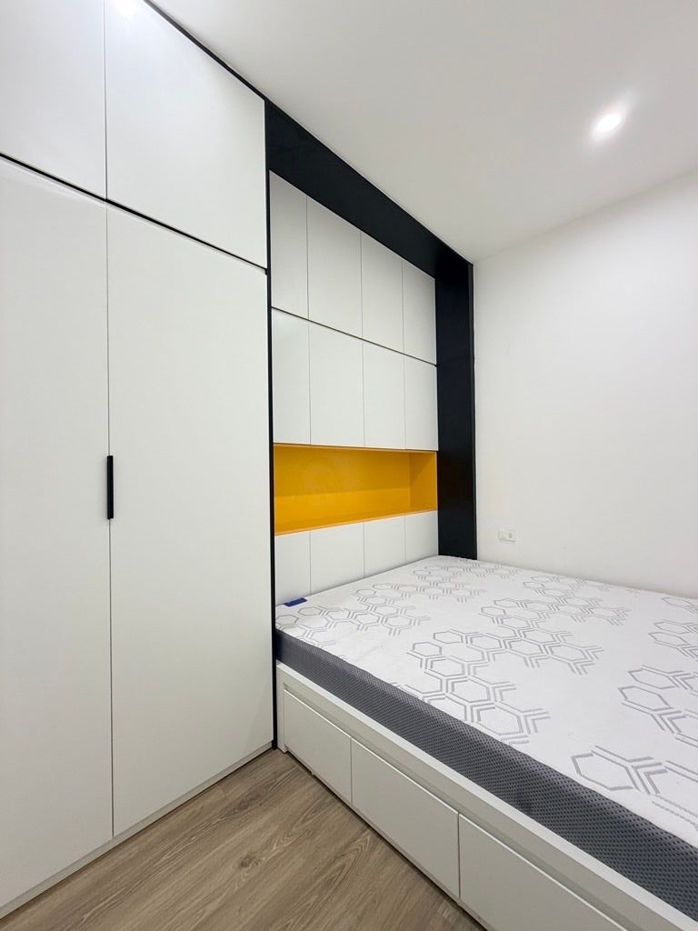 chung cư trần quý kiên cầu giấy DT 51m 2 ngủ full nội thất giá 5,1 tỷ