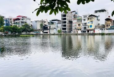 Siêu phẩm lõi Bồ Đề, mặt tiền 10.5m, 2 mặt ôtô tránh, vỉa hè, ôtô dừng đỗ ngày đêm