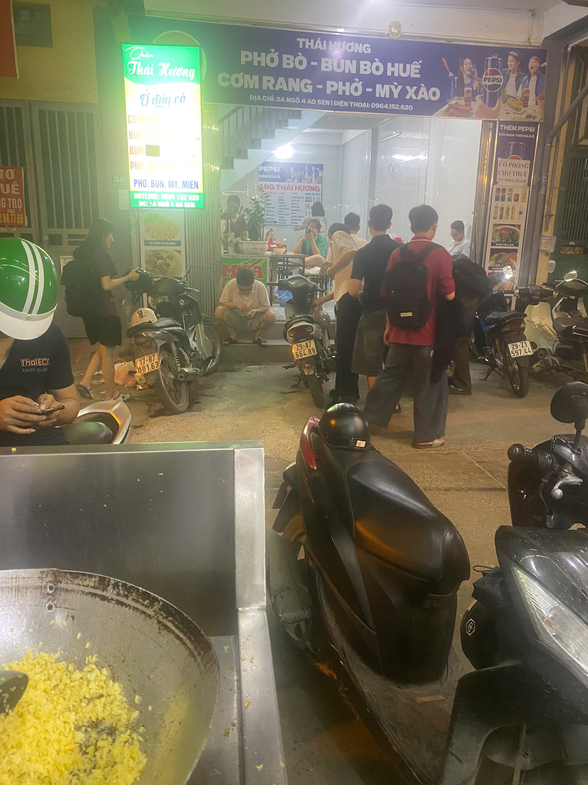 Hot mặt bằng khu Ao Sen đông sv nhất Hà Đông