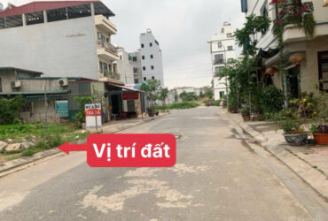 Bán gấp lô đất 90m2 ngay mặt trục chính Tân Xã giá 3tỷ5 ôtô đỗ cửa tại Hoà Lạc sát cổng đại học FPT