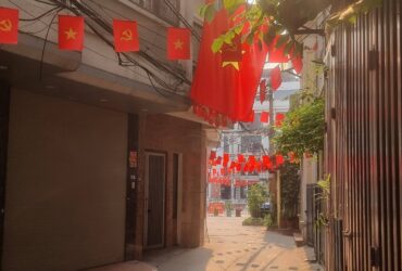 Khương Hạ 65m  4,5 tầng, ô tô 7 chỗ vào nhà, giá 14 tỷ