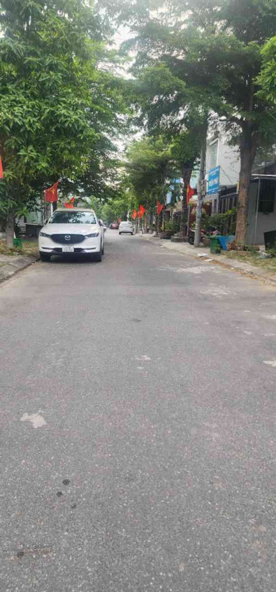 Bán đất Bầu Gia Thượng 3 gần Cách Mạng Tháng 8 100m2 ngang 5.5m giá 5.3 tỷ